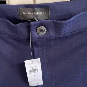 Size 8, brand banana republic, color navy, brand-new never worn, style Pixie